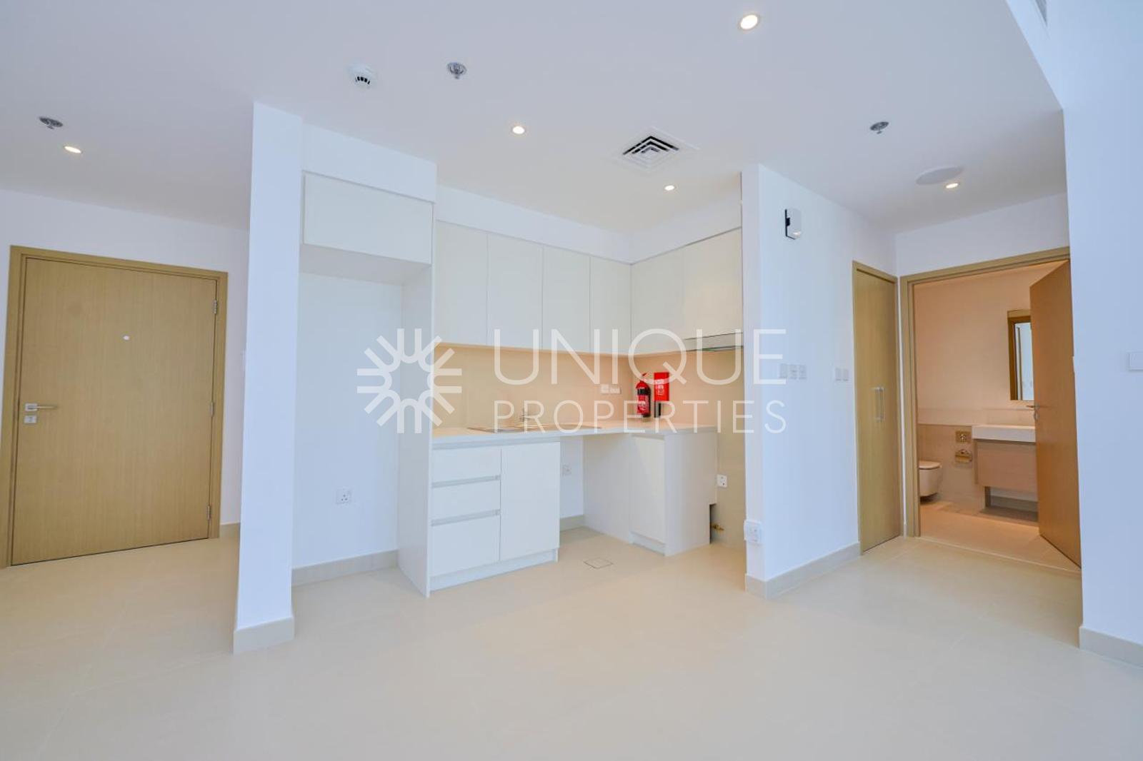 Waterfront Living | High-End Finishes
