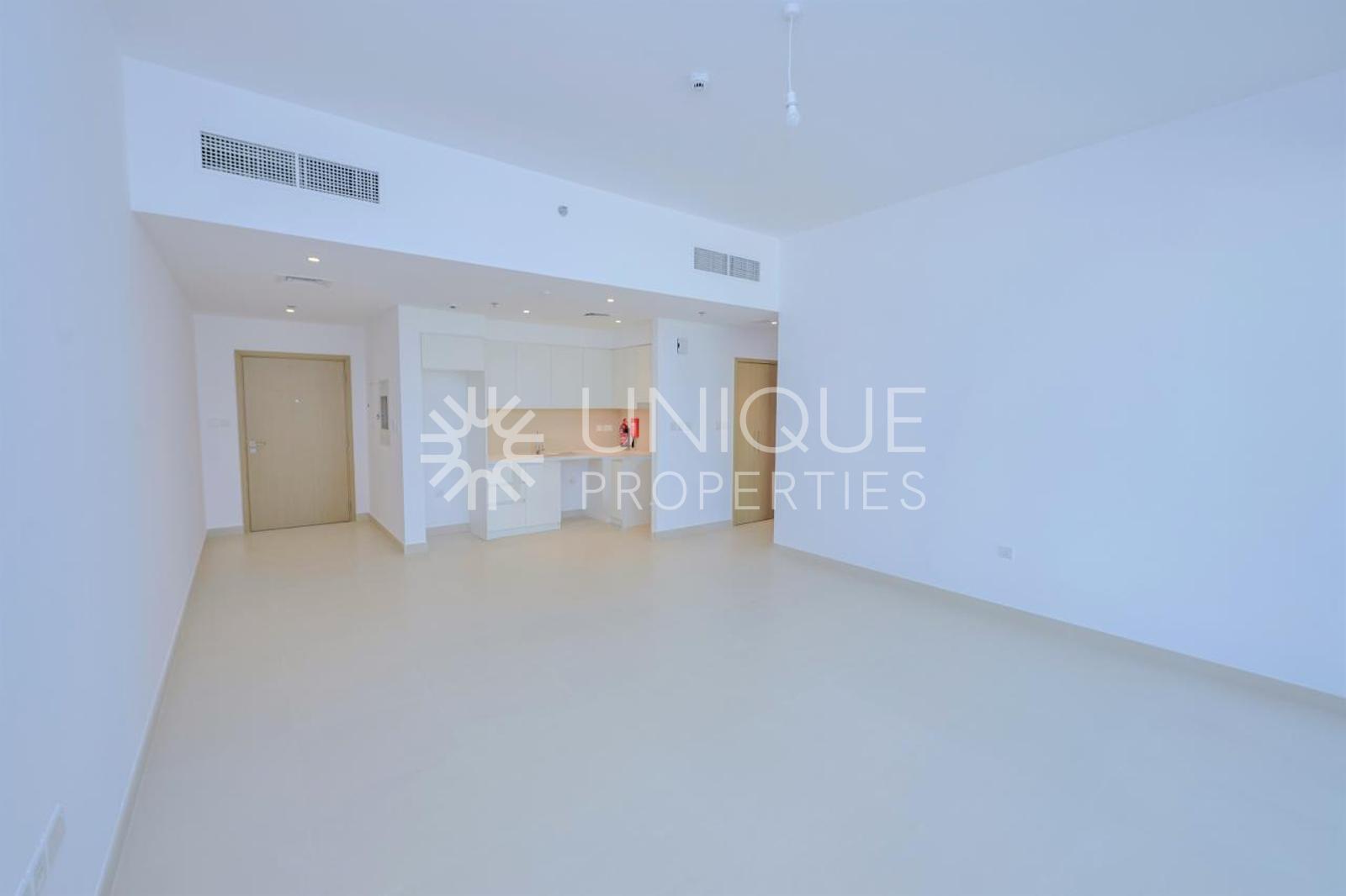 Waterfront Living | High-End Finishes