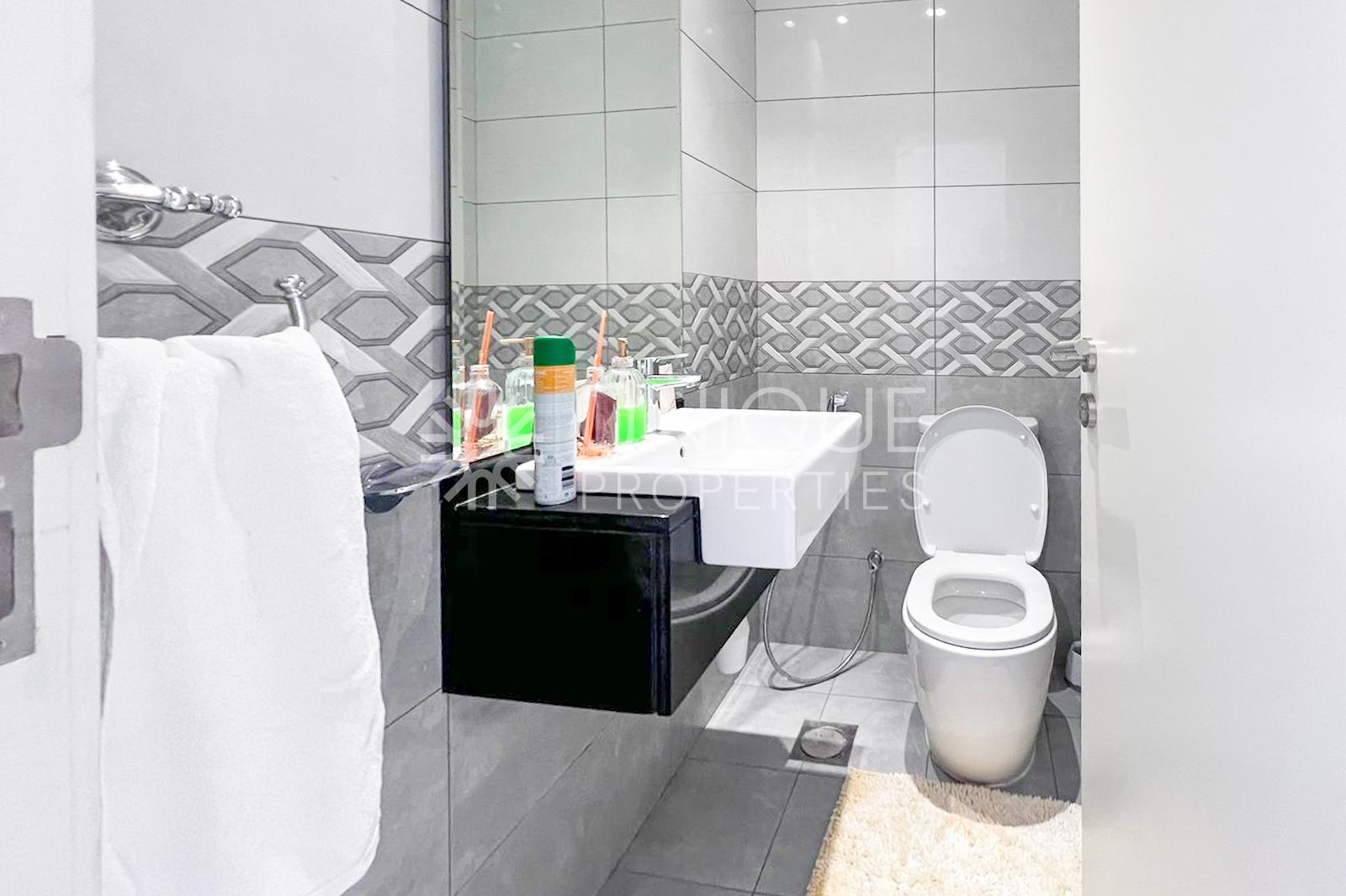 Corner Villa | Family-Friendly Living | Elegant