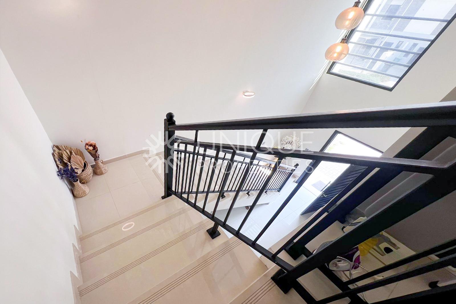 Corner Villa | Family-Friendly Living | Elegant