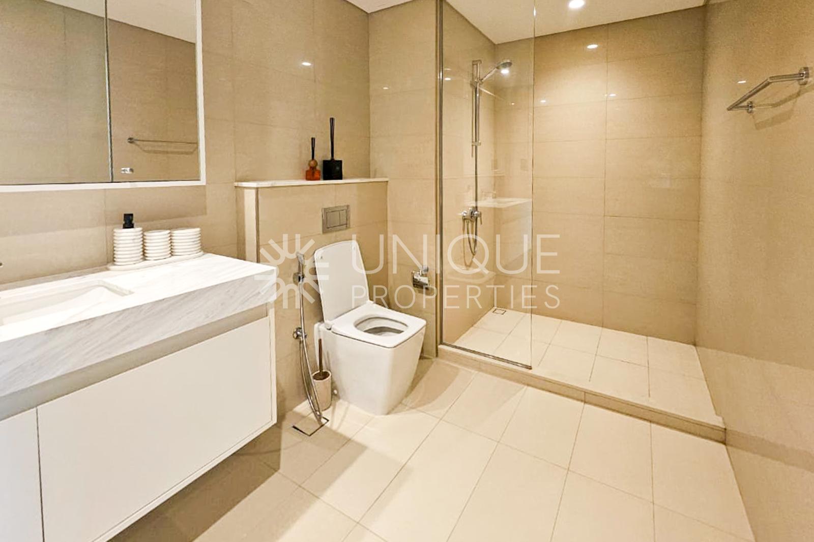 Burj Khalifa View | Fully Furnished | Vacant