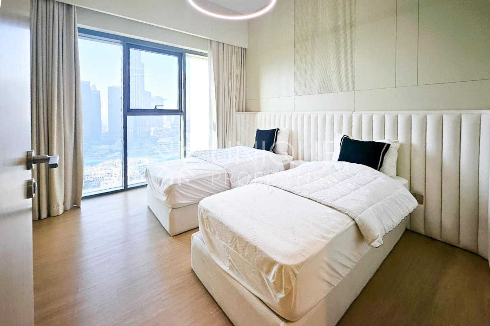 Burj Khalifa View | Fully Furnished | Vacant