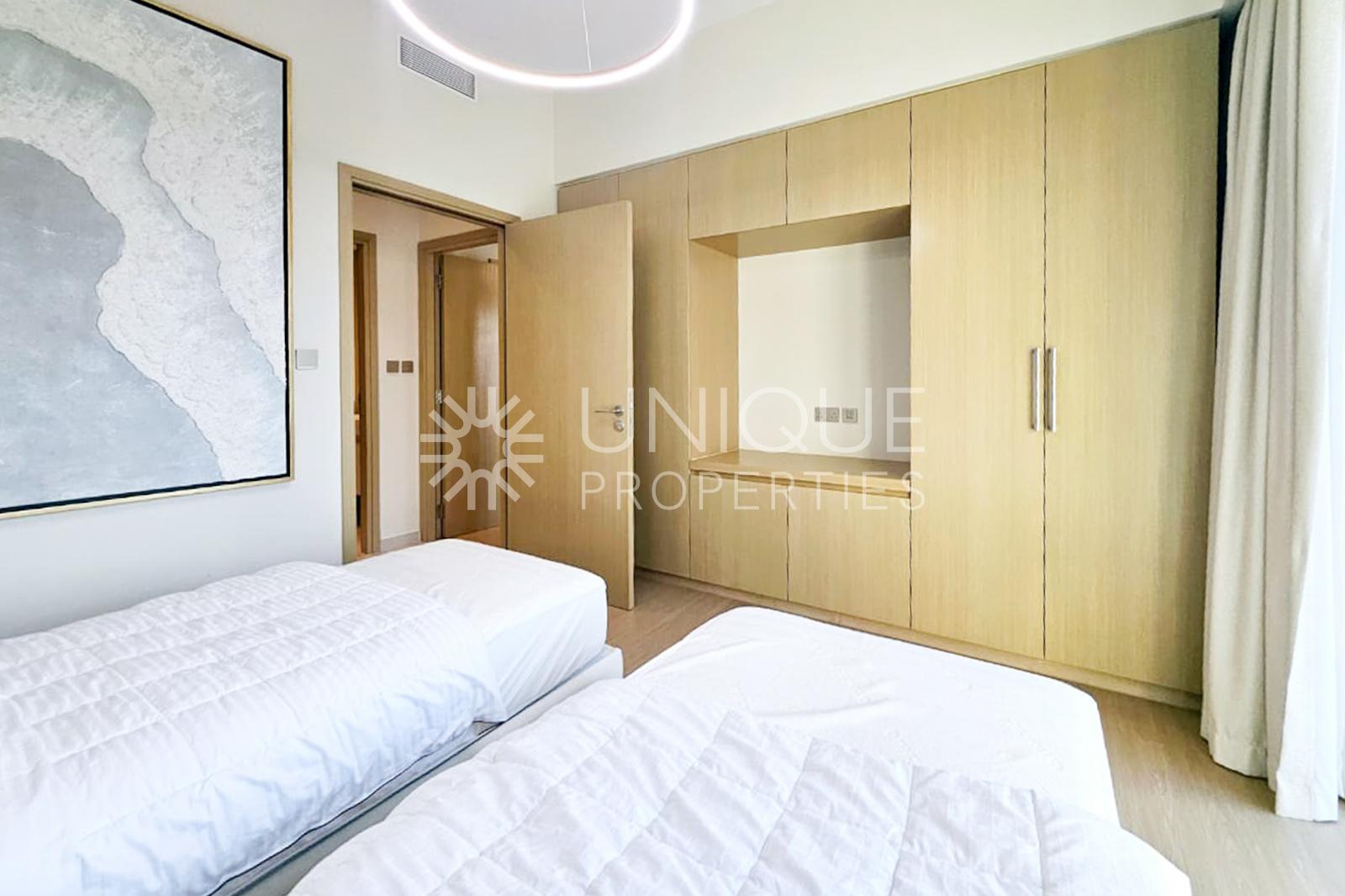 Burj Khalifa View | Fully Furnished | Vacant