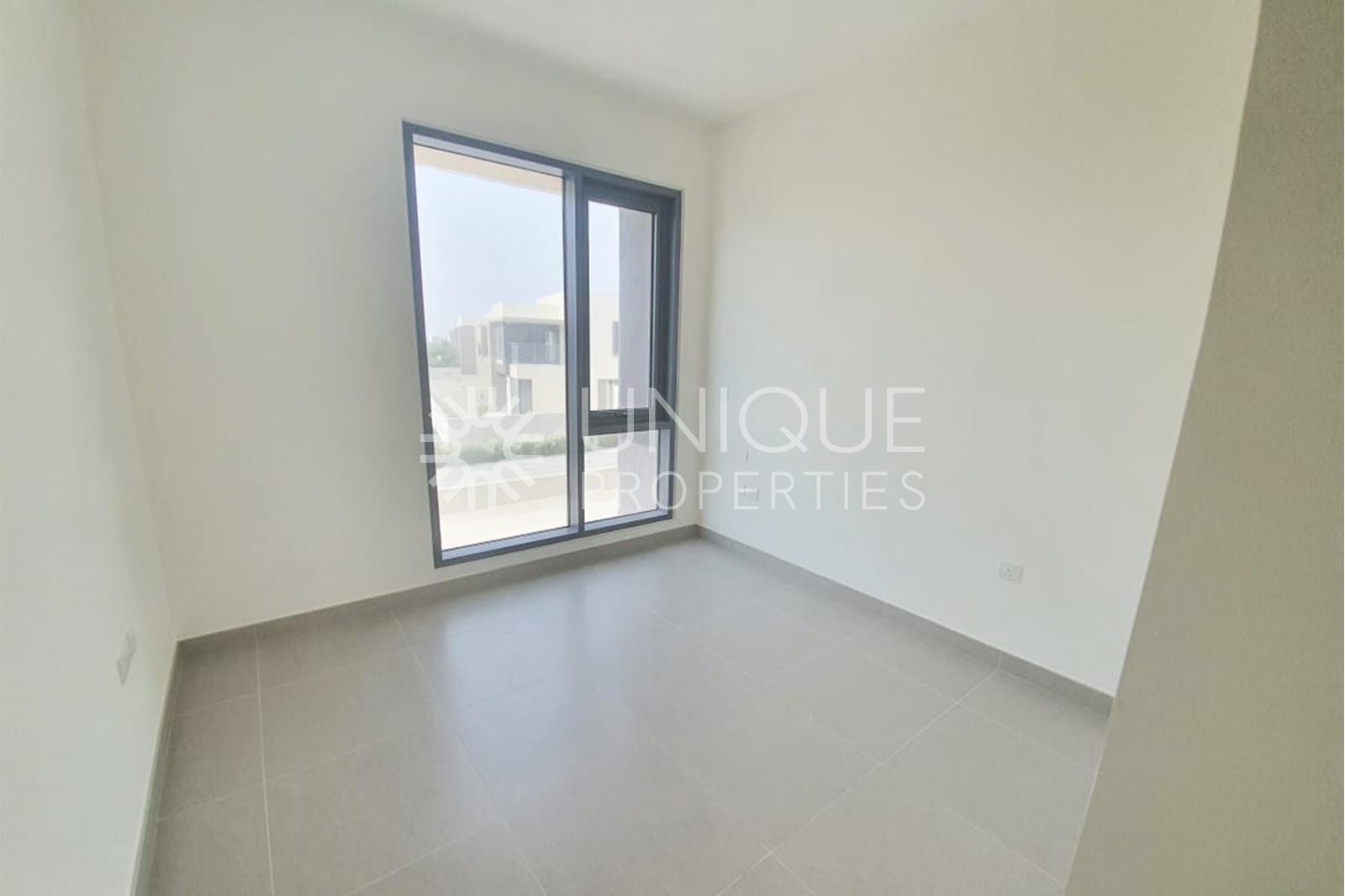 Camel Track Facing 2M | Prime Location