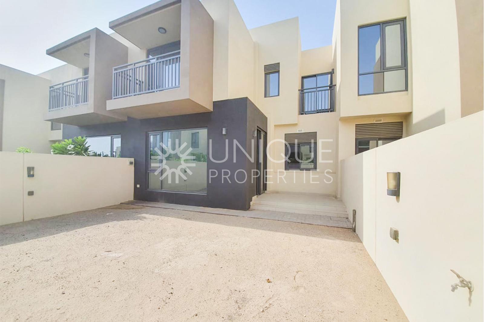 Camel Track Facing 2M | Prime Location