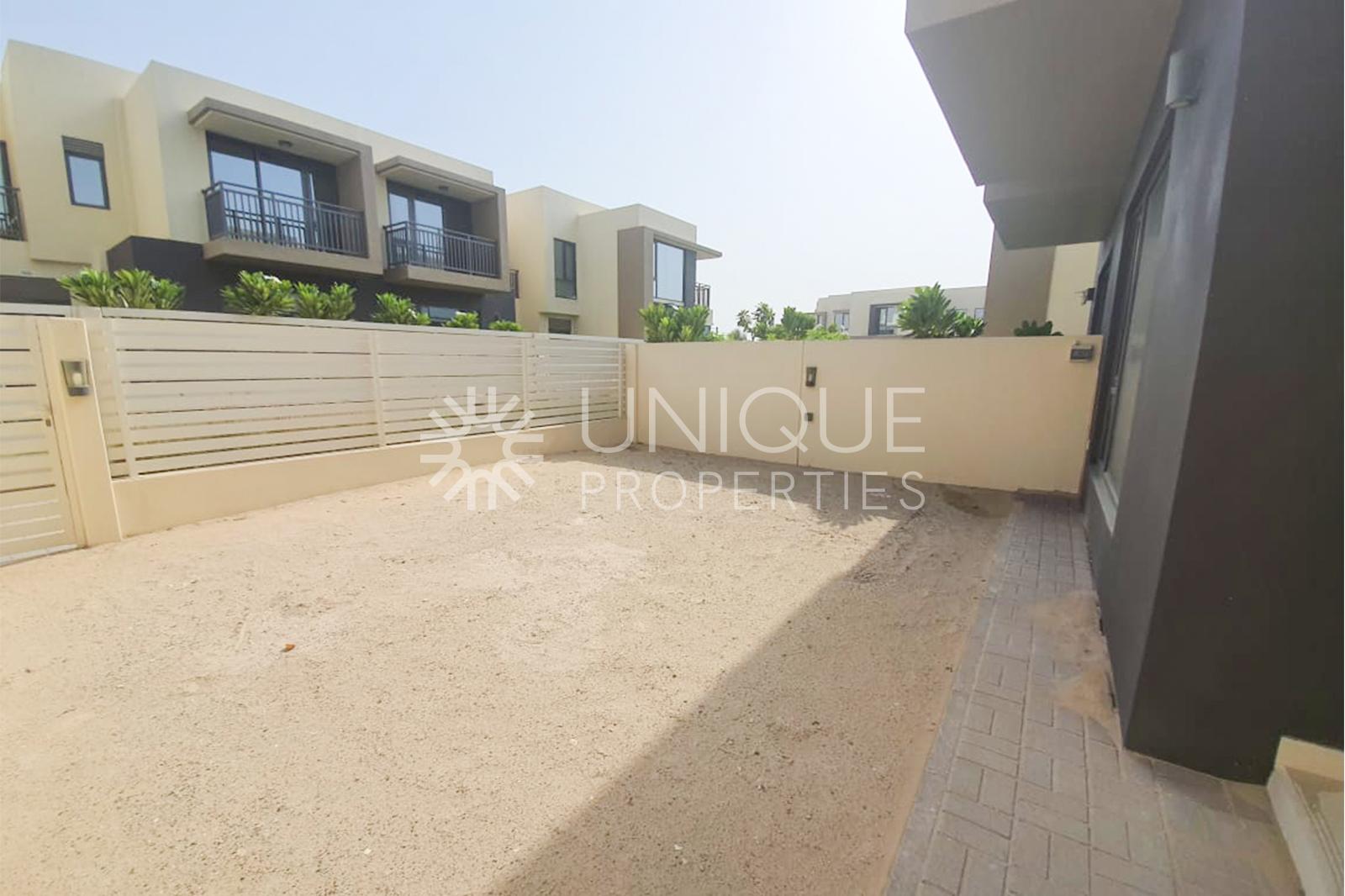 Camel Track Facing 2M | Prime Location