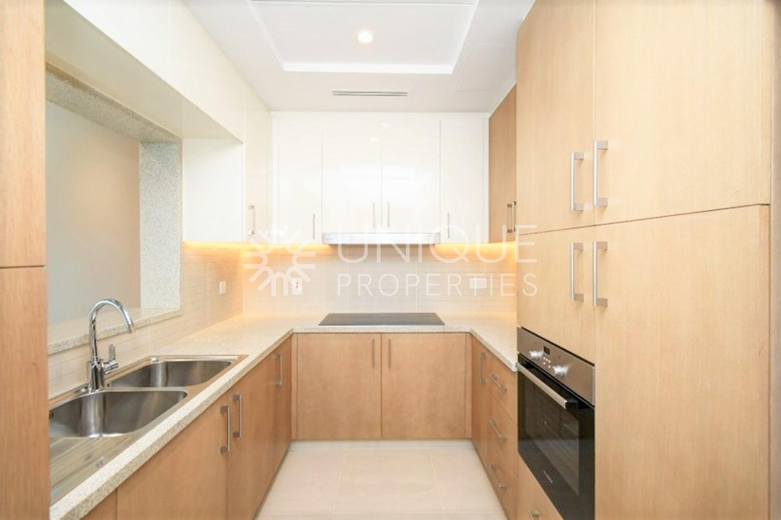 Premium 3BR | Golf View | Vacant