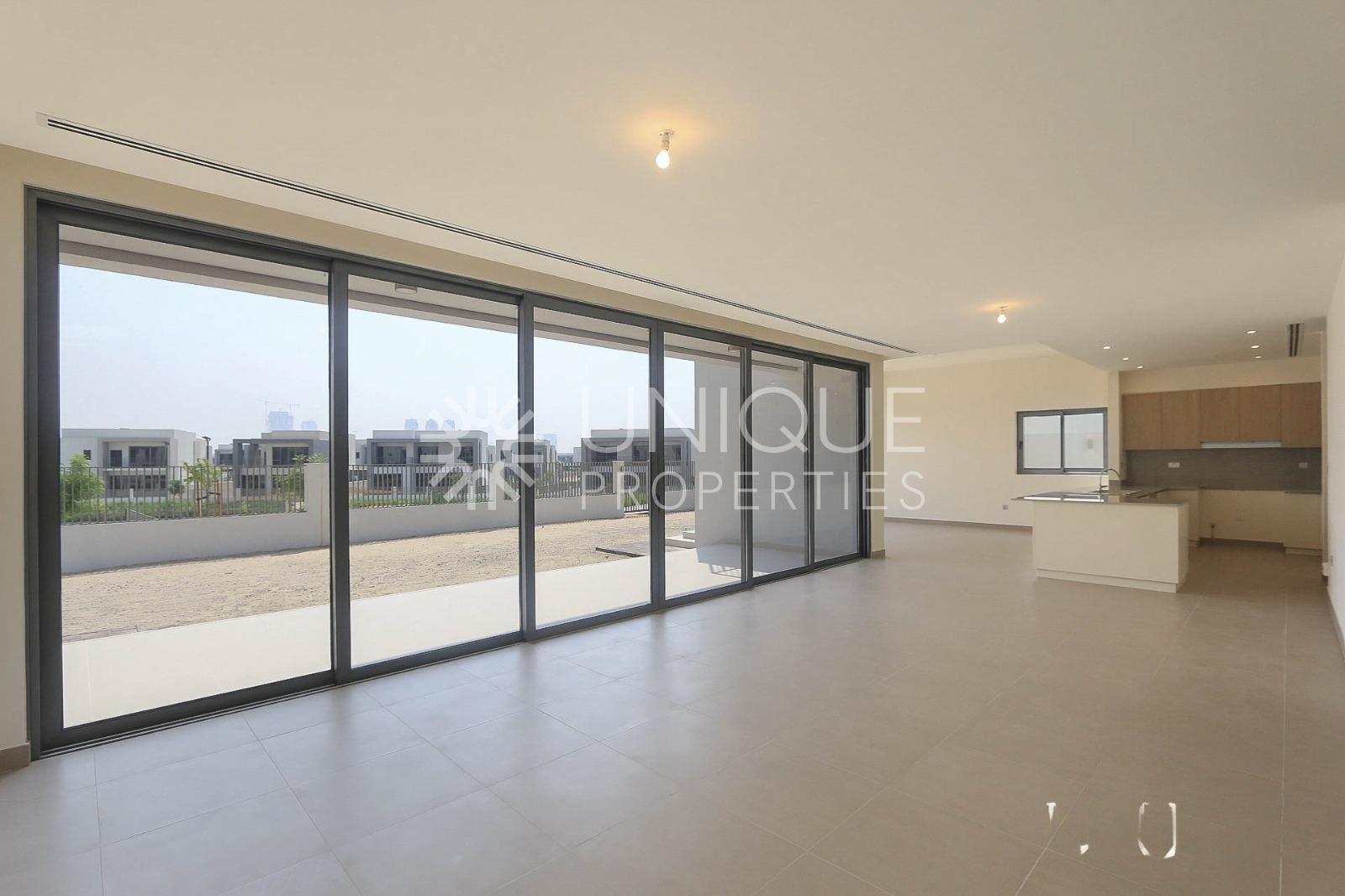 E5 Type | Notice Served |  On The Park