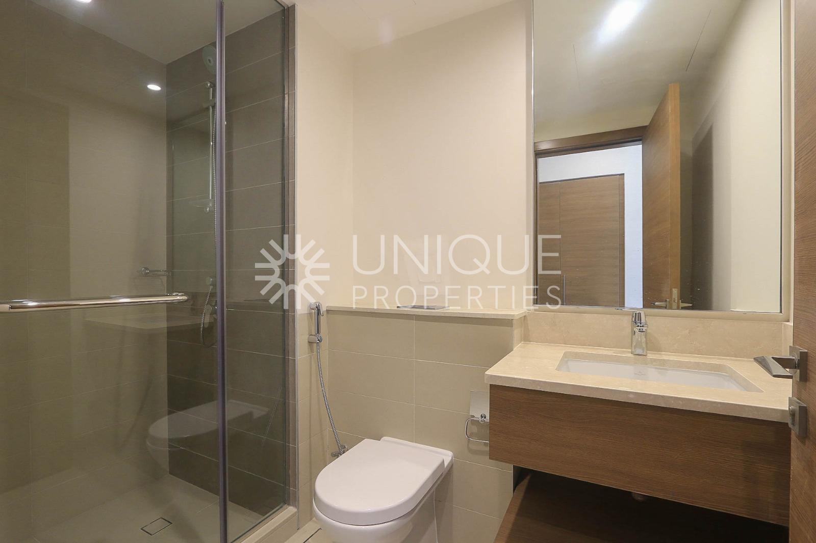 E5 Type | Notice Served |  On The Park