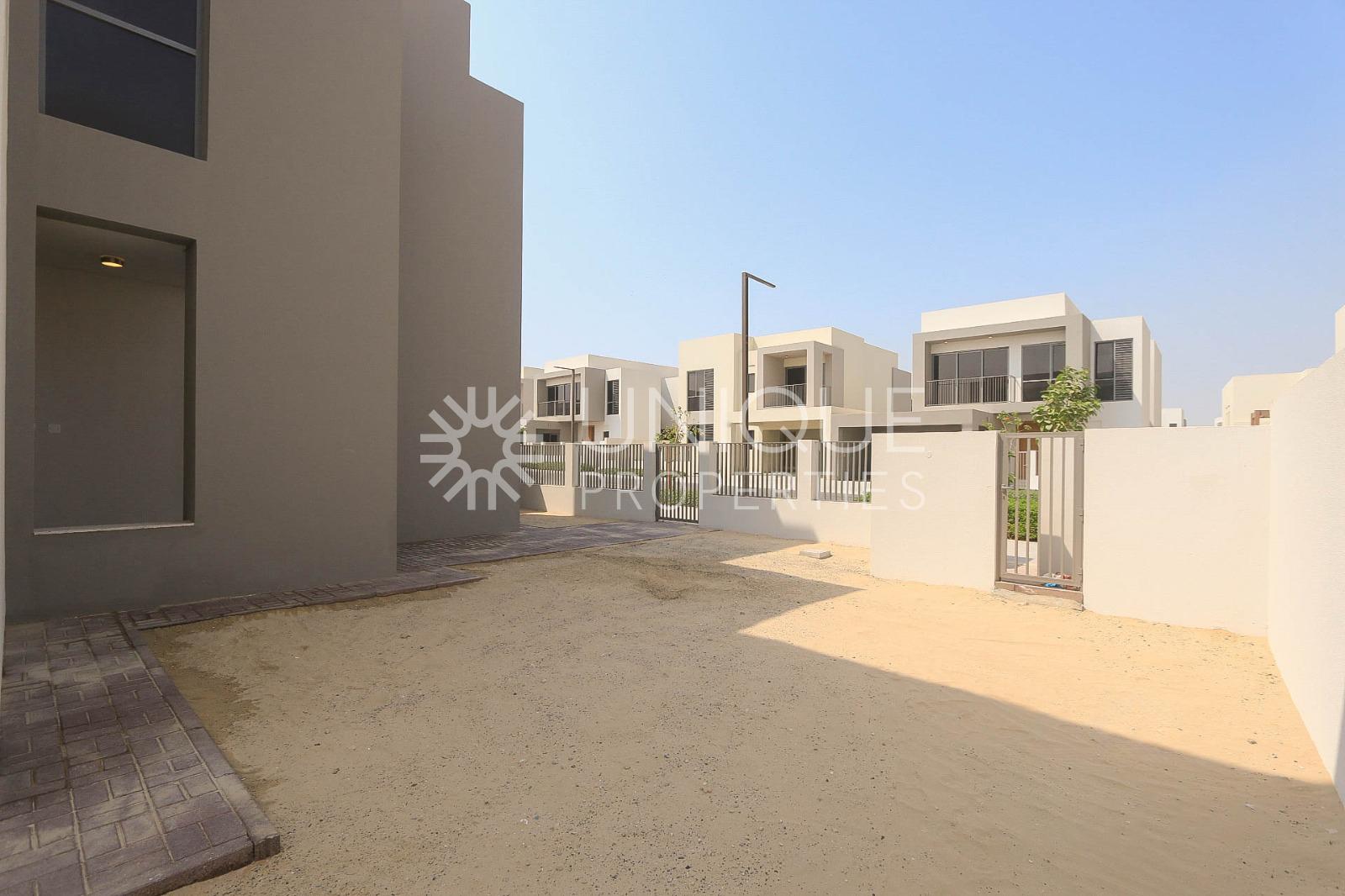 E5 Type | Notice Served |  On The Park