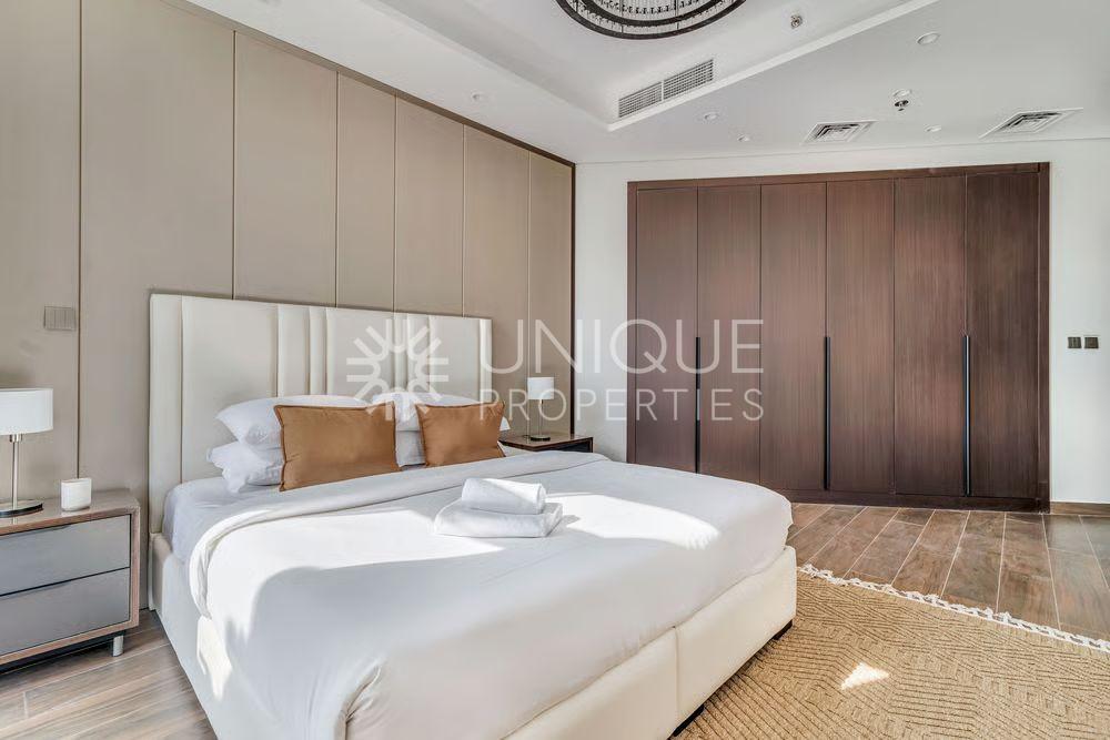 Community View | Luxury Living | Vacant