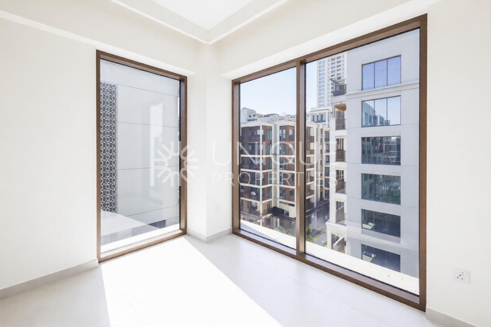 Ready To Move In | Vacant | Pool View