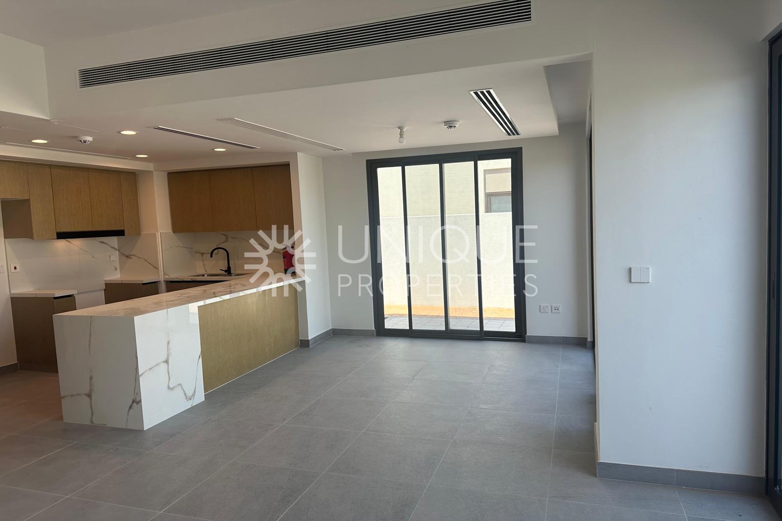 Single Row | Genuine Resale | End Unit