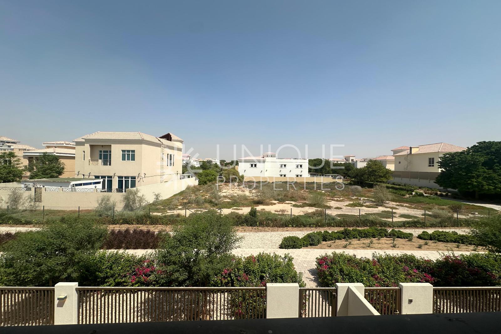 Single Row | Genuine Resale | End Unit