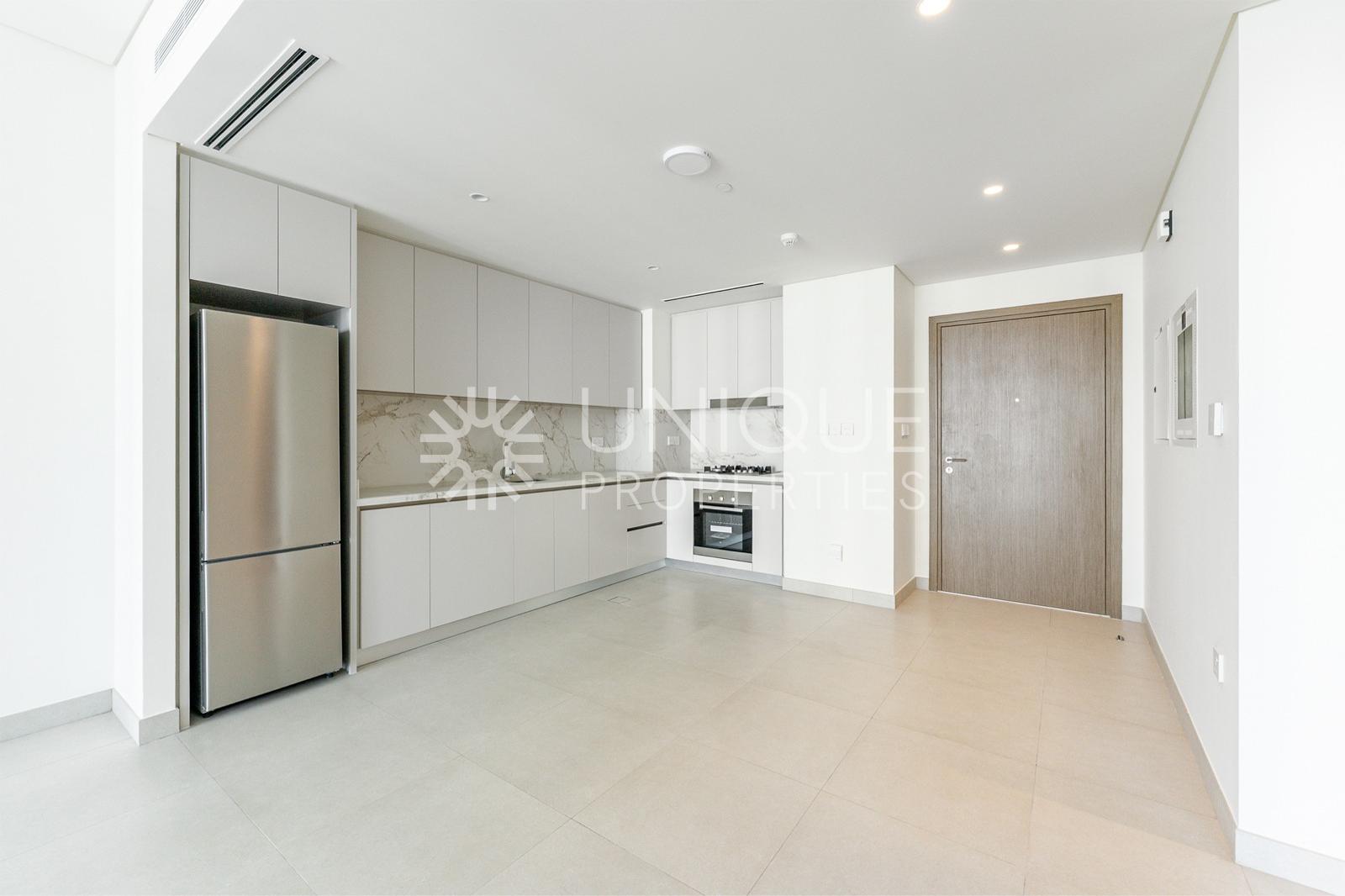 Atlantis View I Mid Floor I Motivated Seller