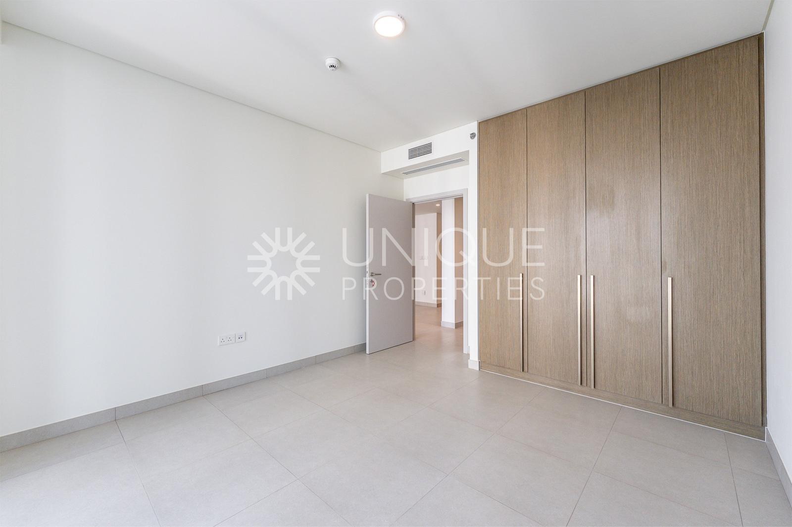 Atlantis View I Mid Floor I Motivated Seller