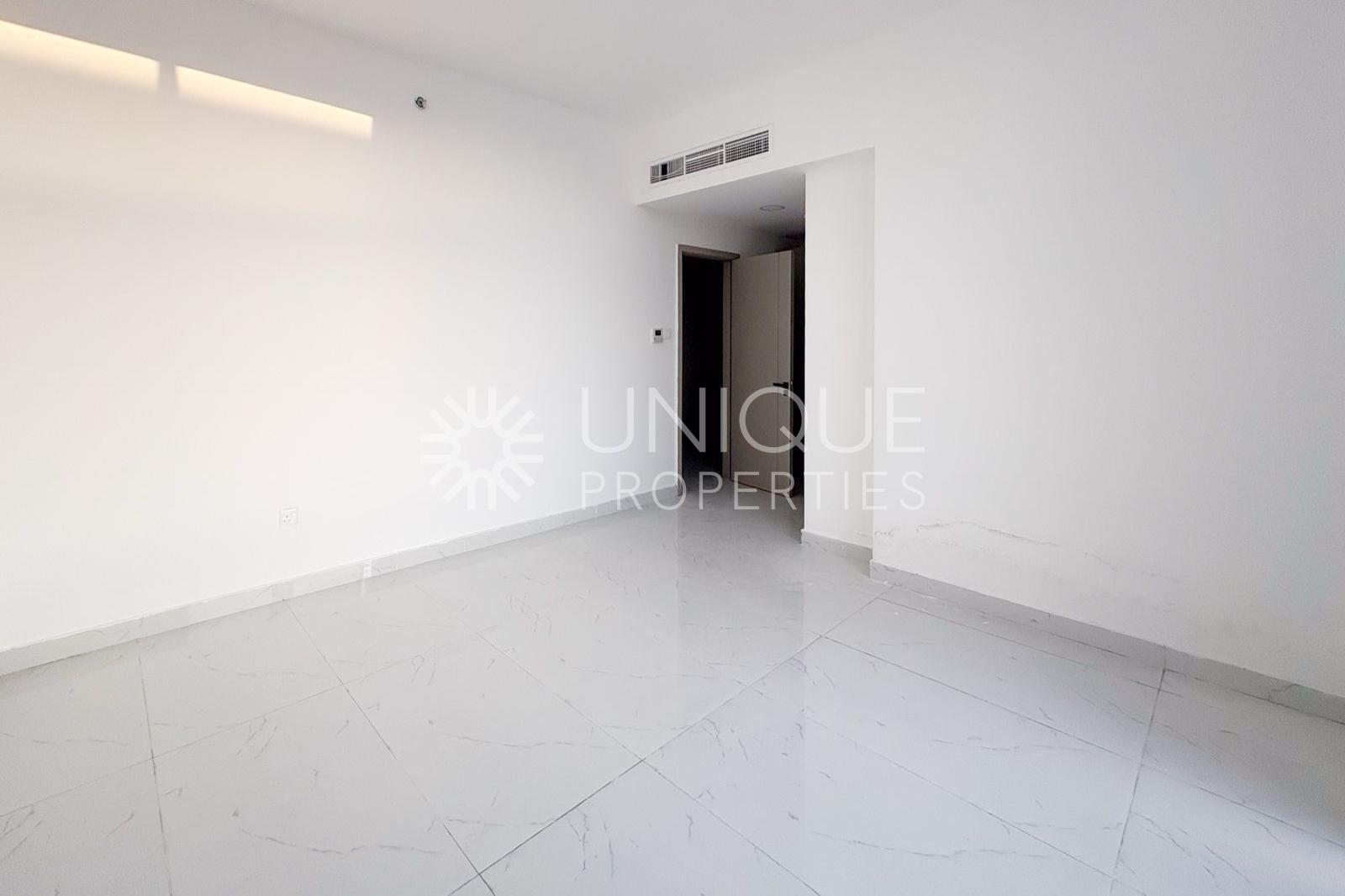 Modern Duplex | Pool View | Ready Unit