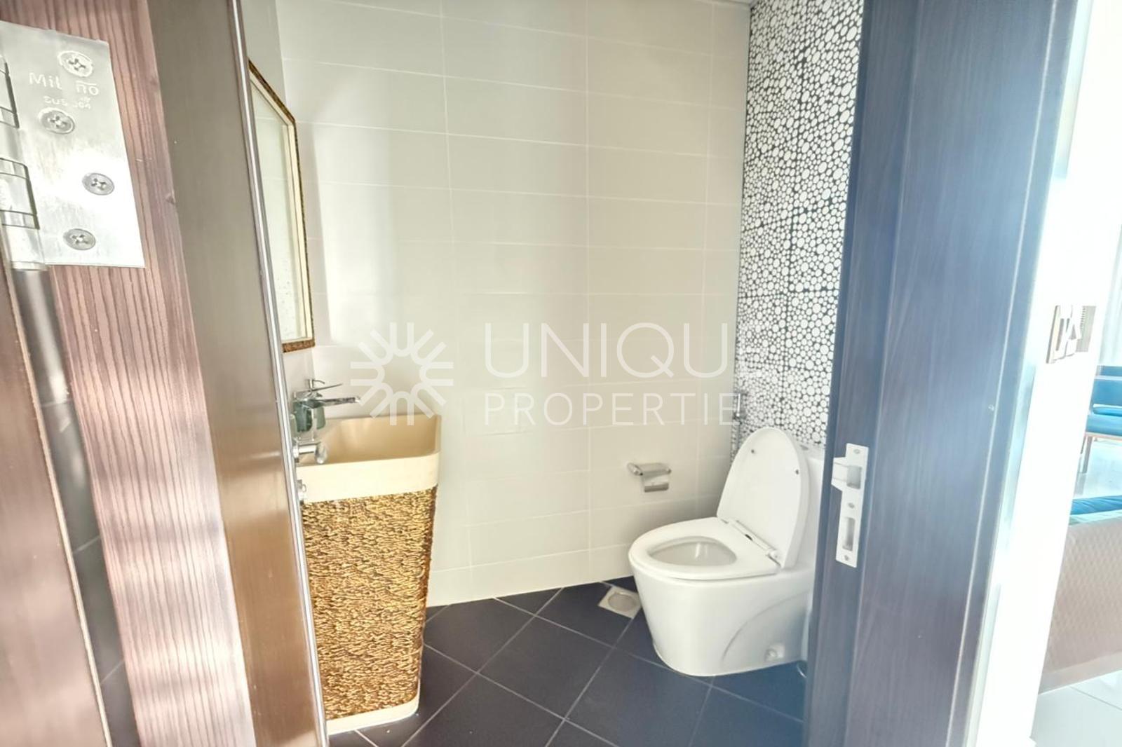 Fully Furnished | Prime Layout | Amenities View