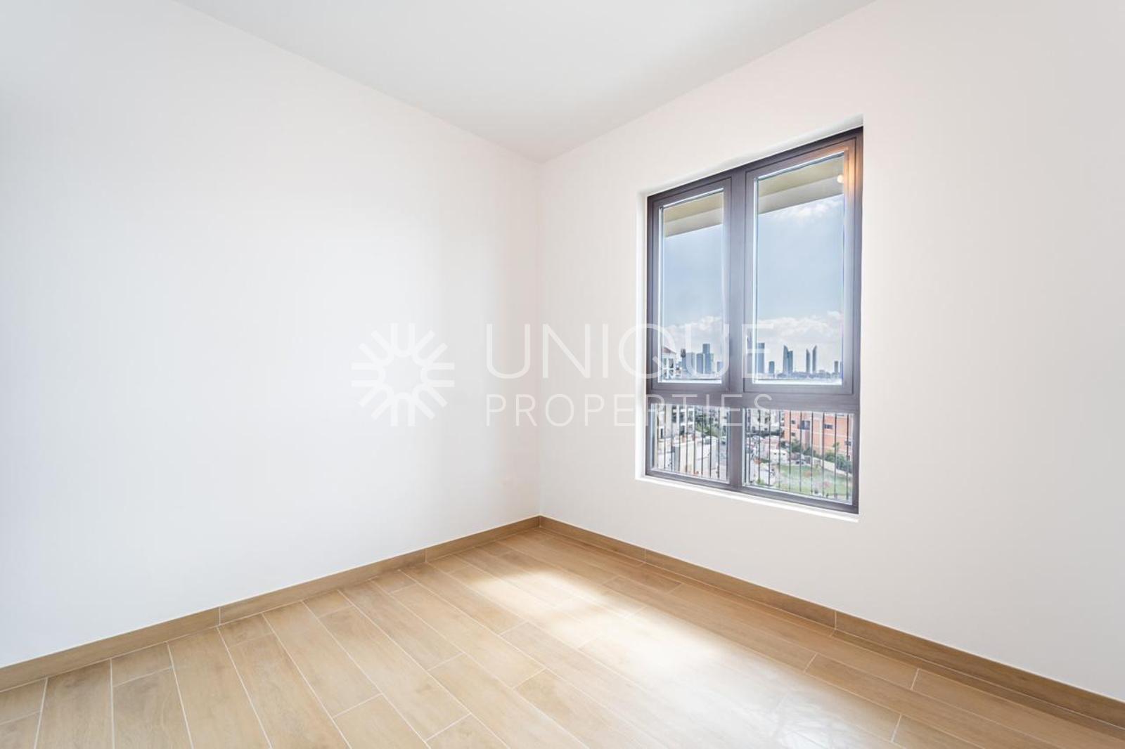 Vacant | Stunning Views | Prime Spot