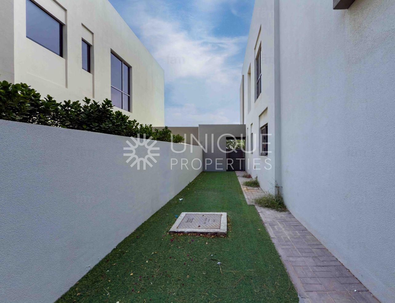 Move In Ready | Spacious Villa | Premium Living