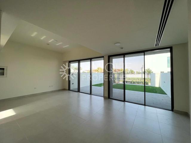 On Main Park | Best kitchen Layout | Available Now