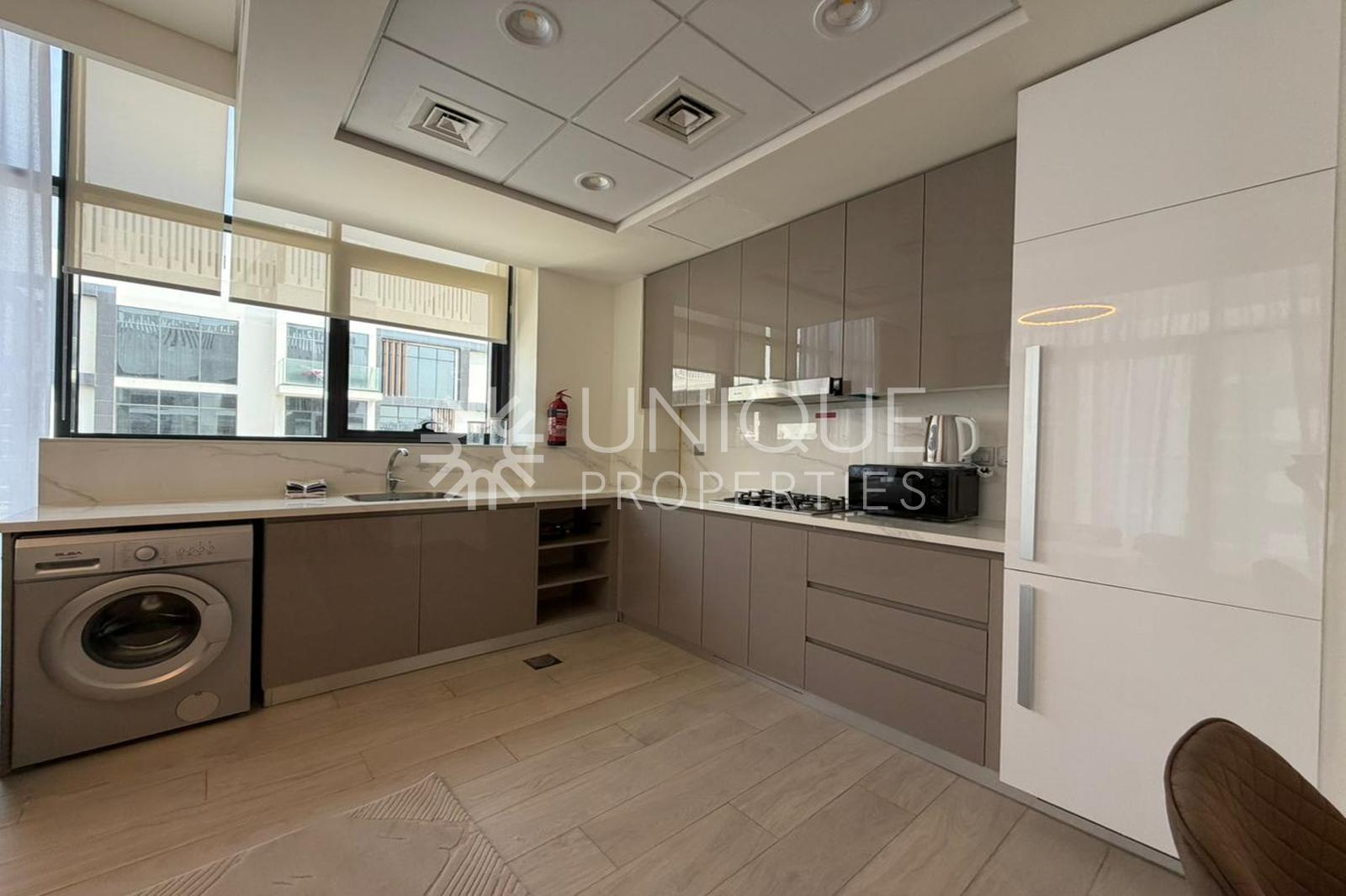 Pool View | Corner Rare | Fully upgraded