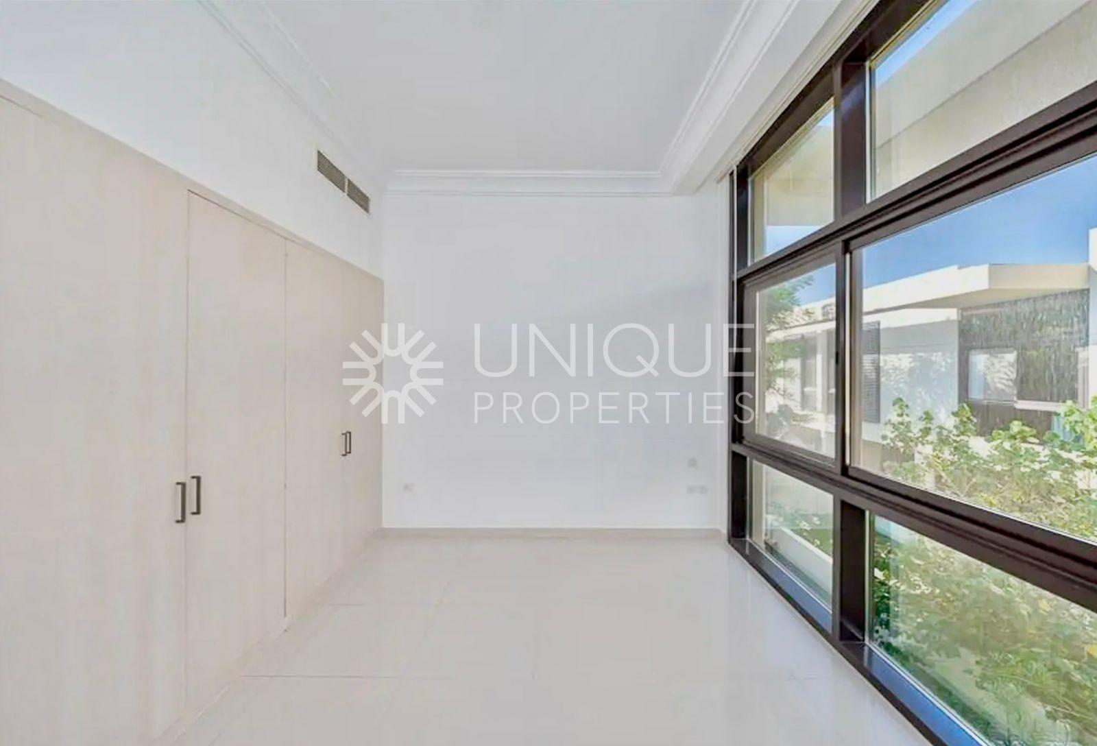 Ready to Move In | Spacious Layout  | Prime Area