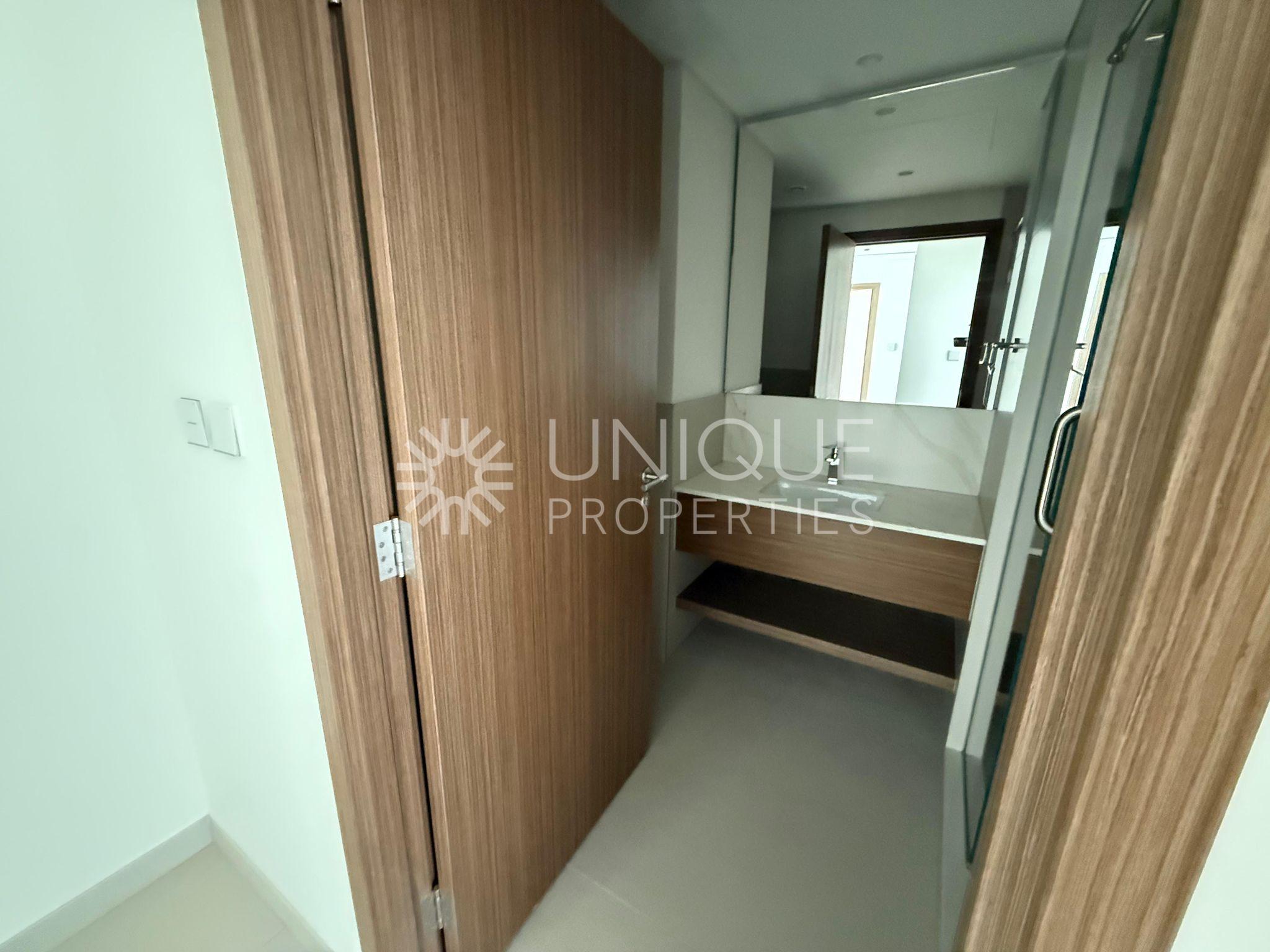 Prime Location | Ready To Move | Vacant