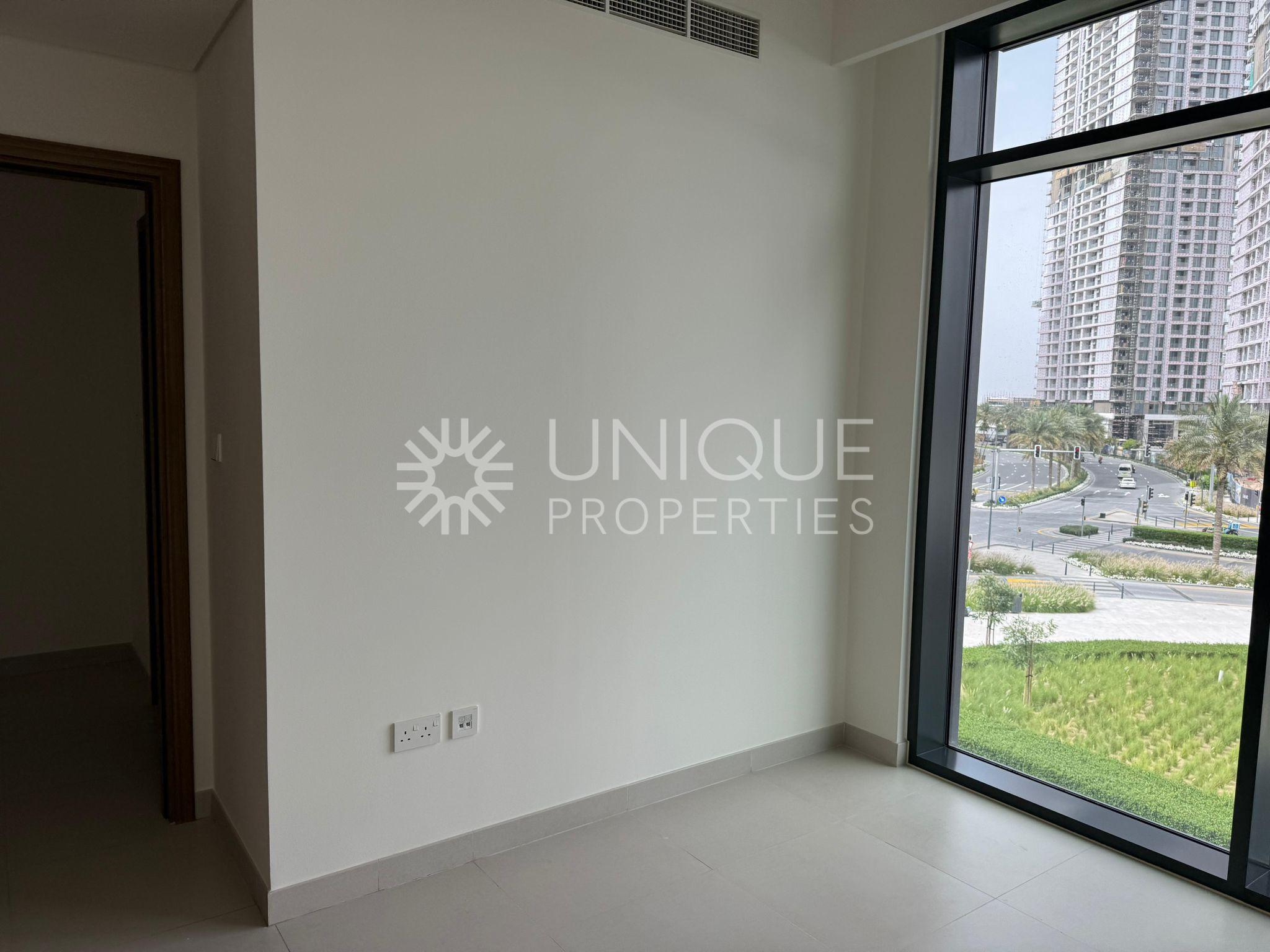 Prime Location | Ready To Move | Vacant