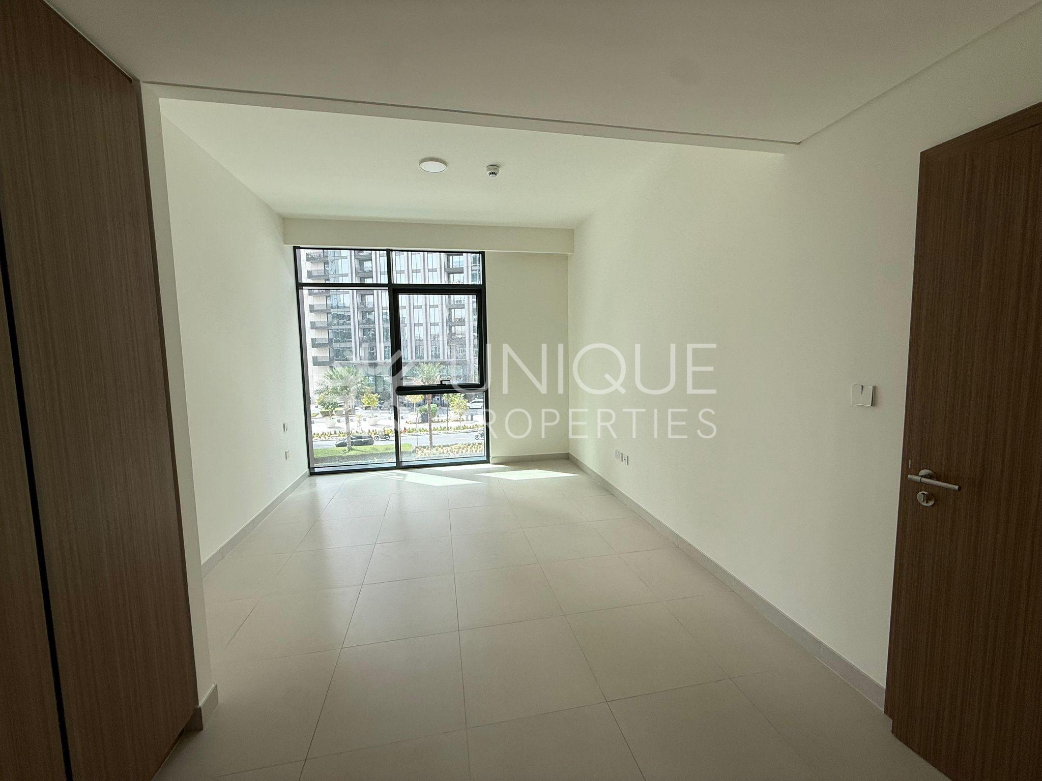 Prime Location | Ready To Move | Vacant