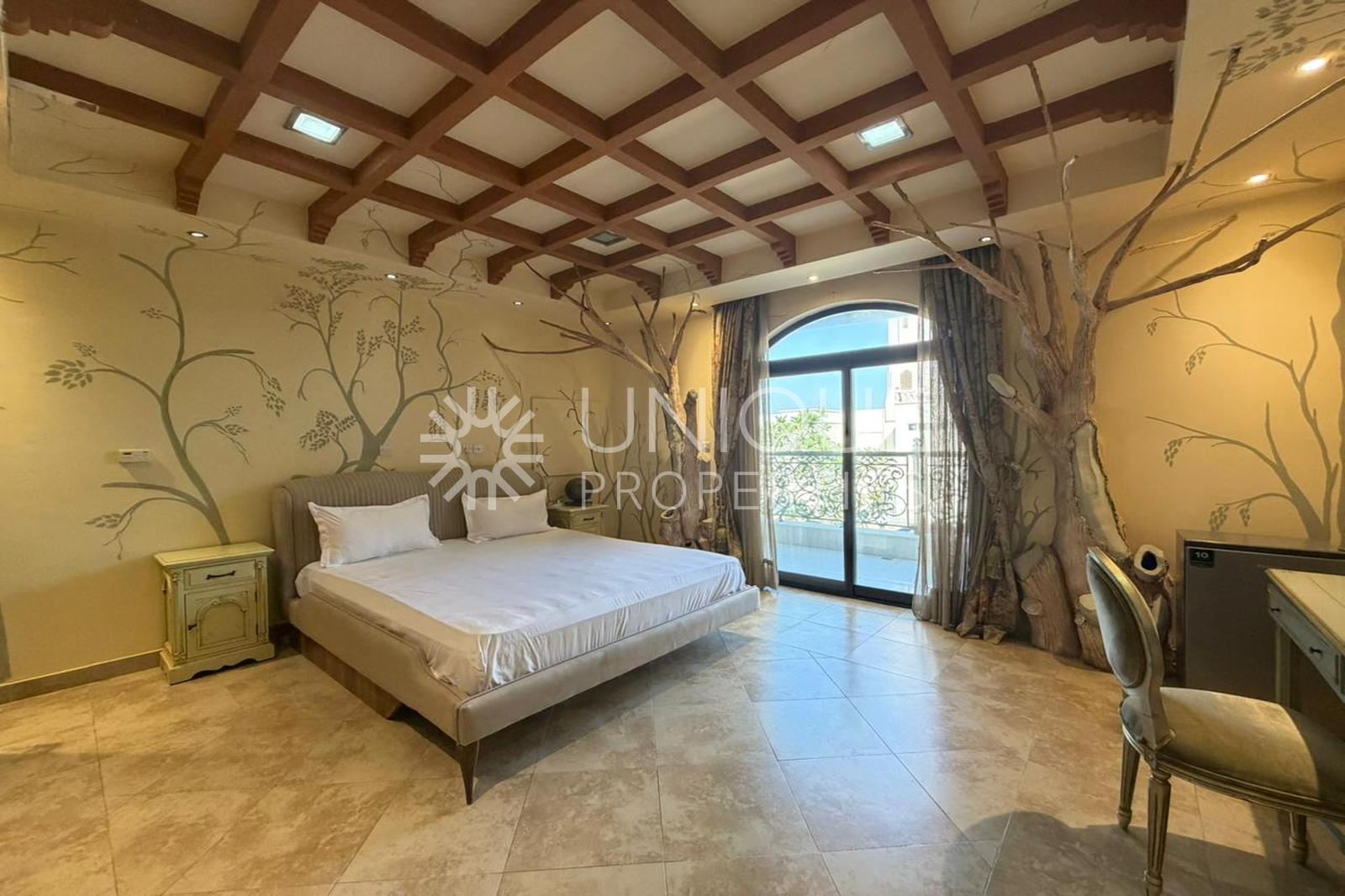 Luxury 5 Bed Villa | Private Pool | Umm Suqeim