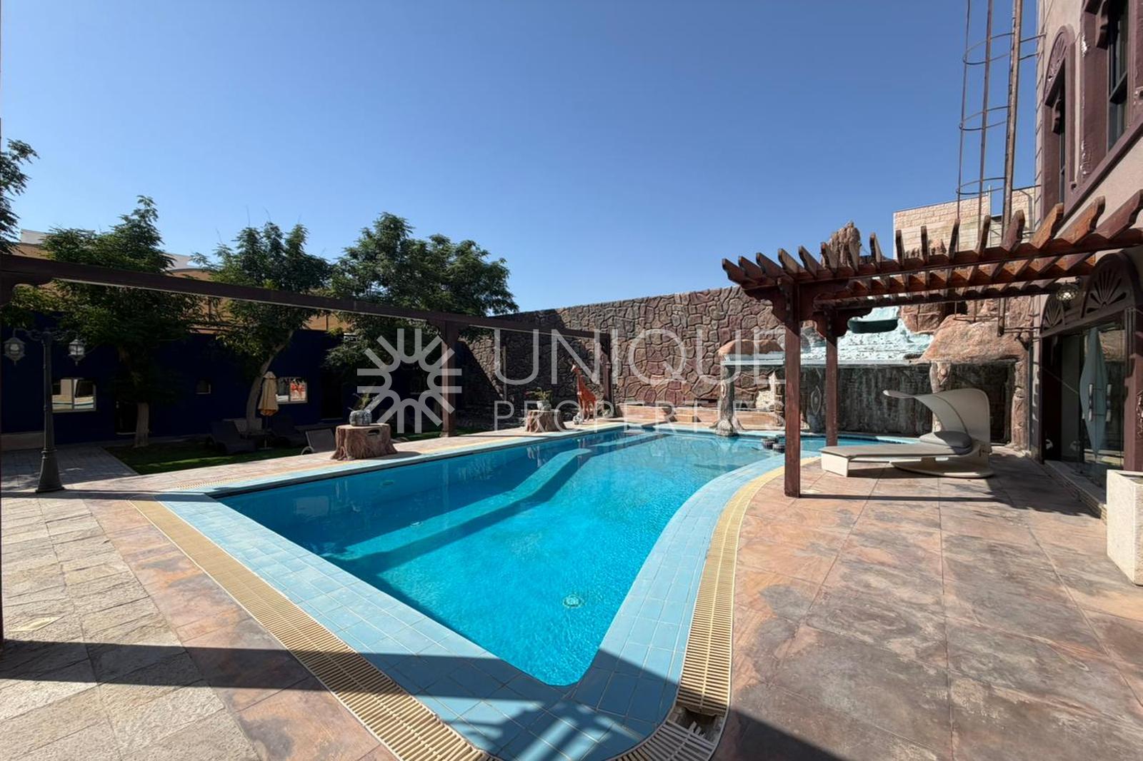 Luxury 5 Bed Villa | Private Pool | Umm Suqeim