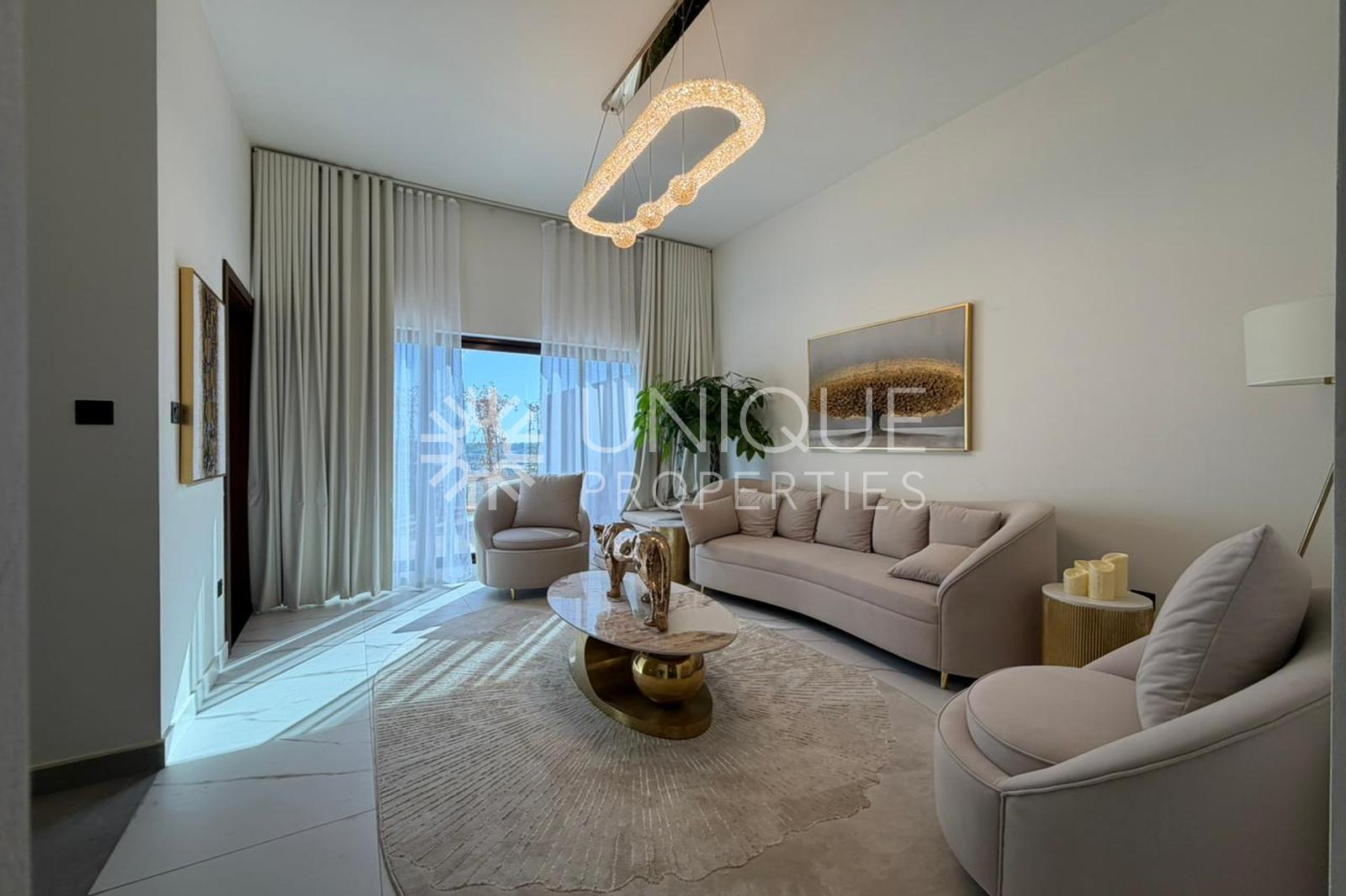 Modern 4 Bedroom Villa | Close to Downtown Dubai