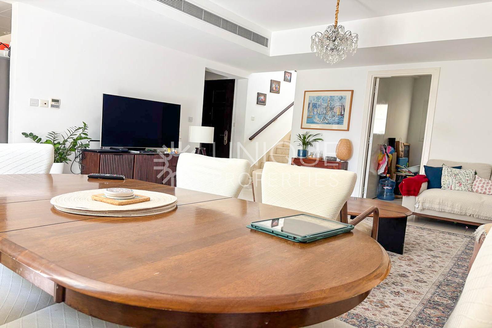 Lake View | Partial Renovated | Type 3M