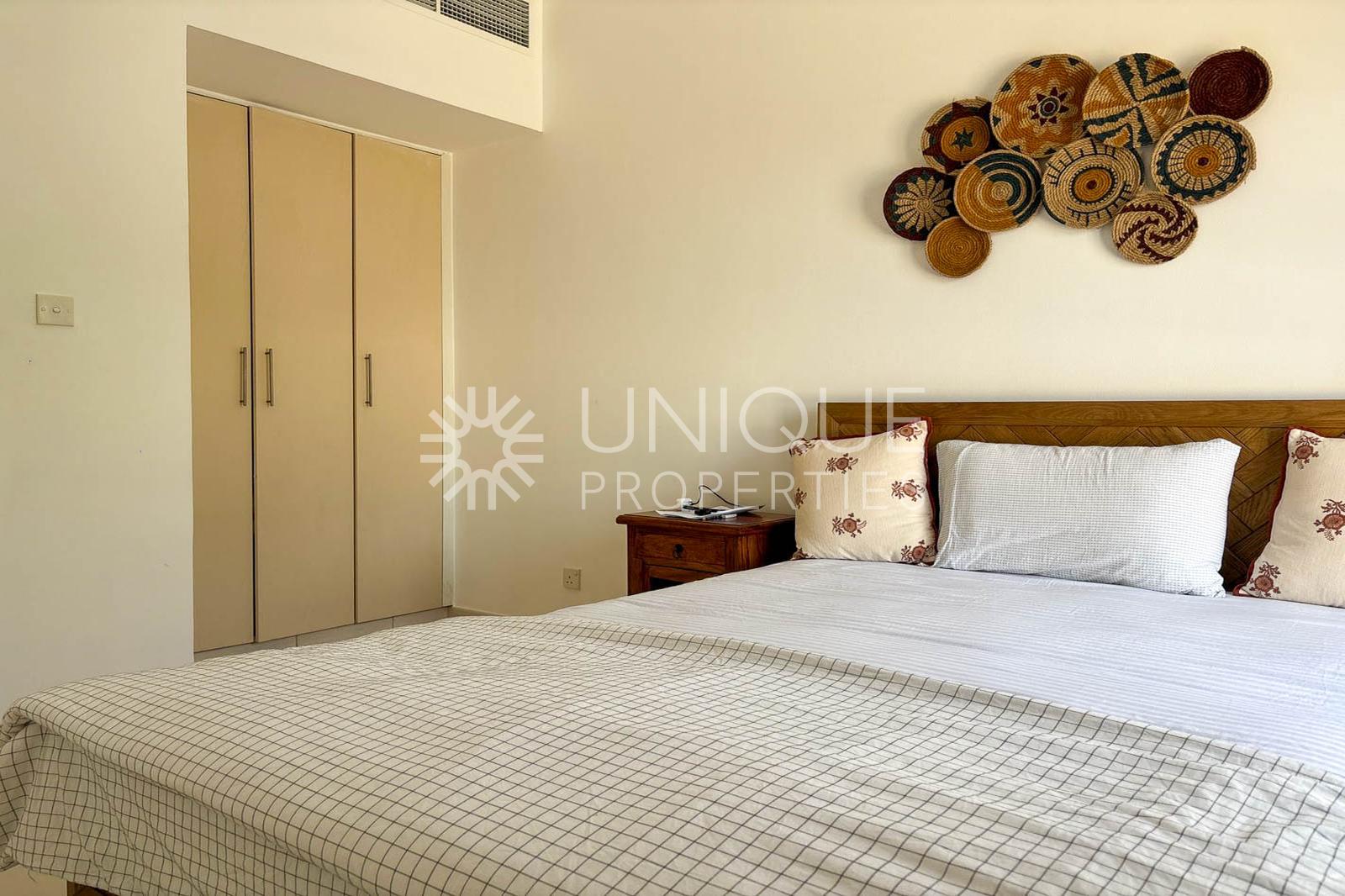 Lake View | Partial Renovated | Type 3M