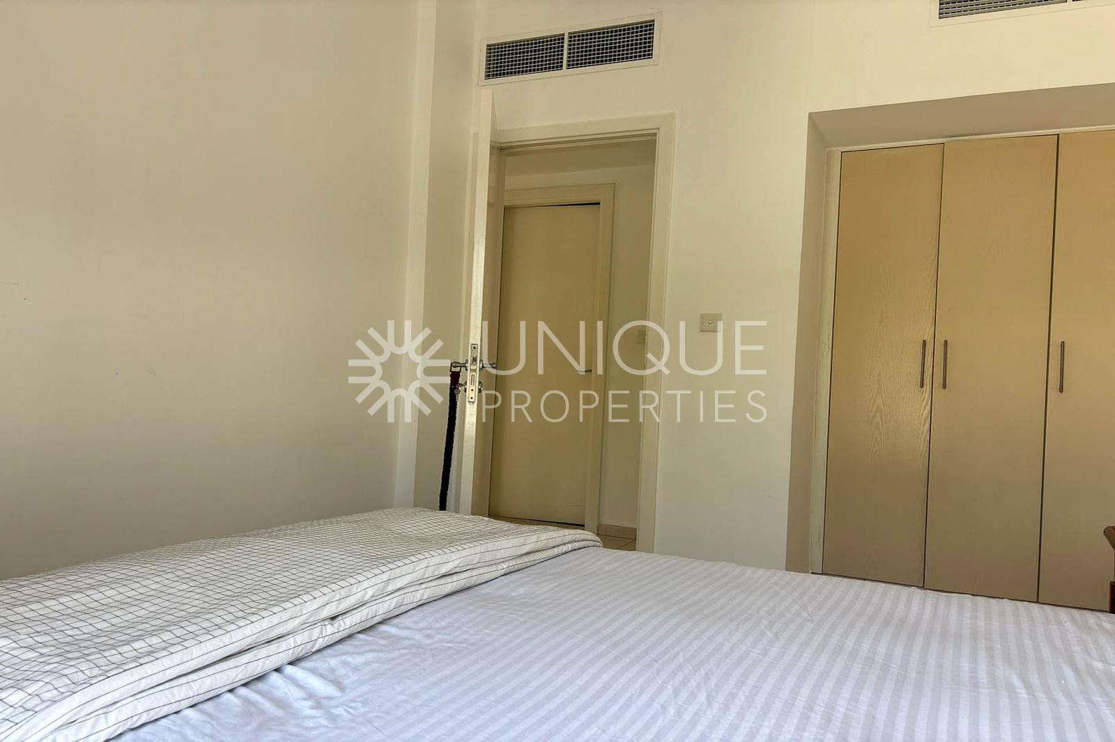 Lake View | Partial Renovated | Type 3M