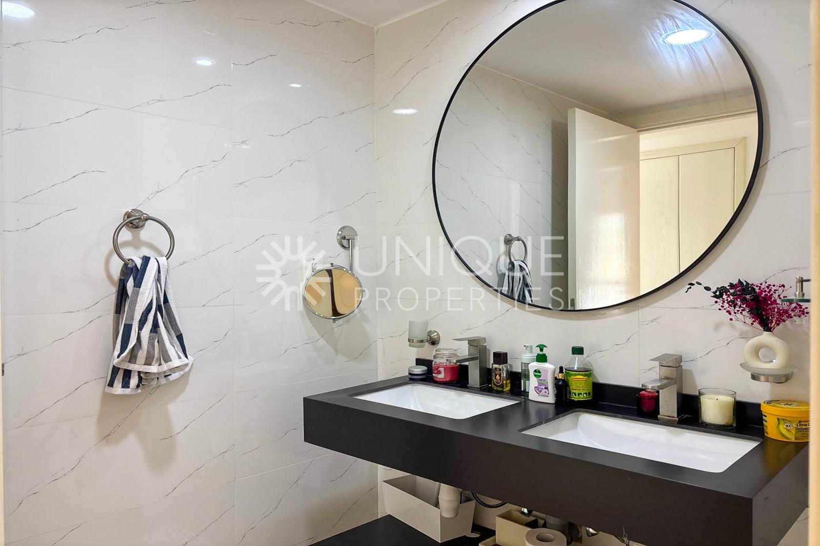 Lake View | Partial Renovated | Type 3M