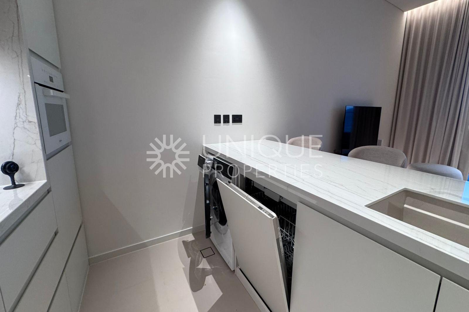 Luxury | Furnished Studio | Creek & Community View